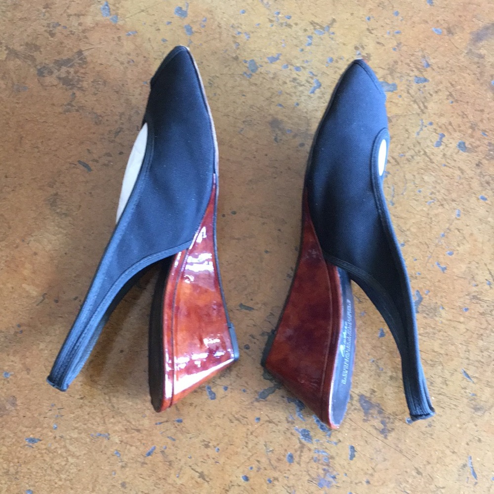 Donald Pliner couture “Racy” black sling back tortoise wedge sandals - Picture 4 of 11